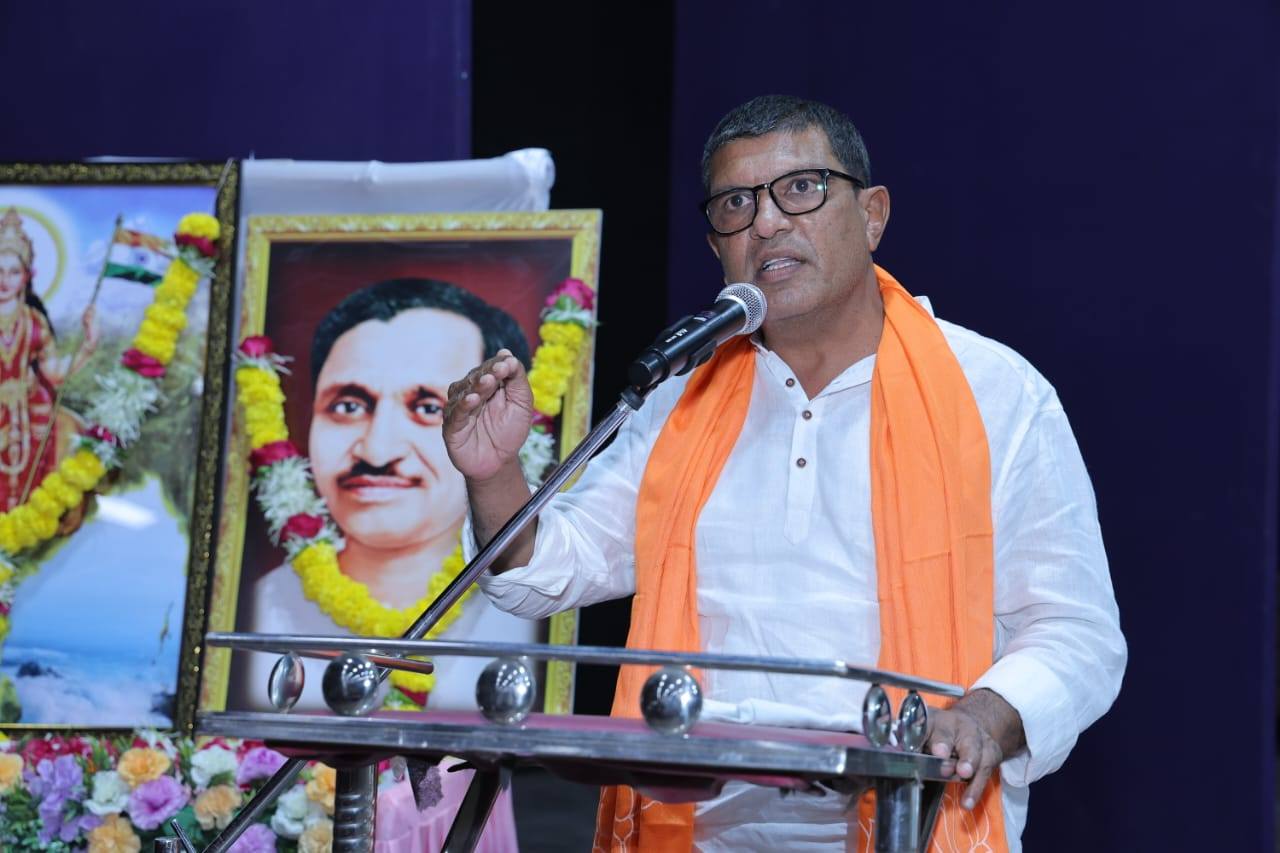 તા.૦૮-૦૪-૨૦૨૫ ના રોજ બારડોલી શહેરમાં ૧૬૯-બારડોલી વિધાનસભા સક્રિય સભ્યોનું સંમેલન યોજાયું.